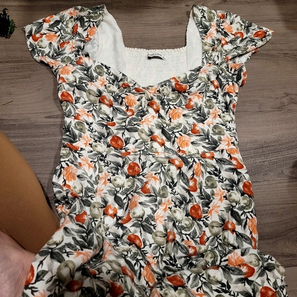 ABERCROMBIE & FITCH Women Small Fruit Print Twist Knot Front Mini Dress - Picture 3 of 4